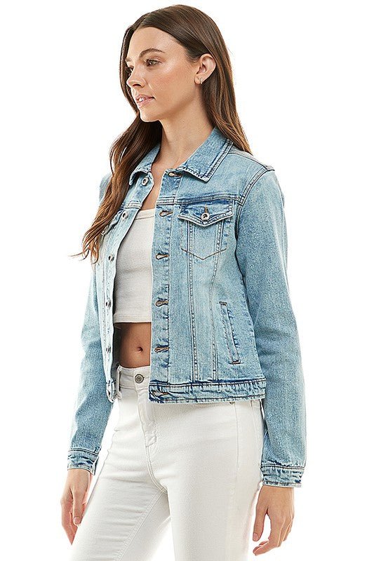Casual Jean Jacket With Buttons - light wash denim jacket with button front and flap chest pockets. #Firefly Lane Boutique1