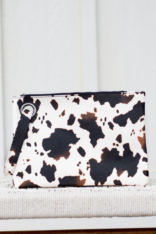 Country Retreat Oversized Cow Print Clutch Bag #Firefly Lane Boutique1