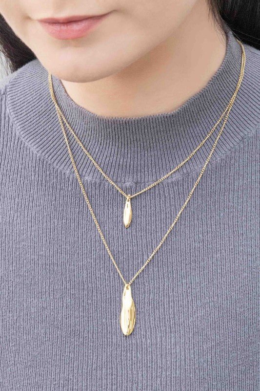 Petal Pendant Gold Layered Necklace #Firefly Lane Boutique1