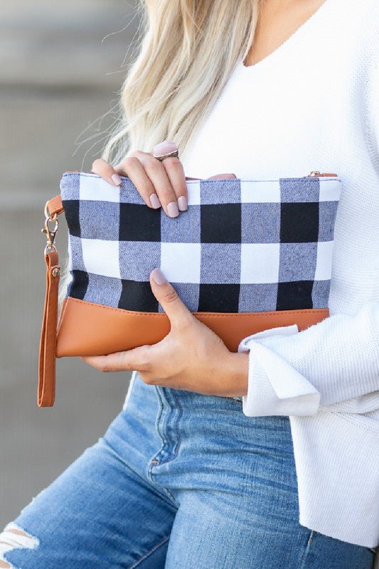 The Checkered Classic Buffalo Plaid Clutch #Firefly Lane Boutique1